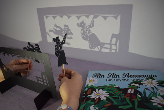 Rin Rin Renacuajo: Un Teatro de Sombras Interactivo (Bilingüe)